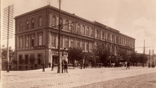 tbilisuri-nomrebi-sastumro-orianti-kavkasiis-aristokratiuli-centri-golovinis-prospektze