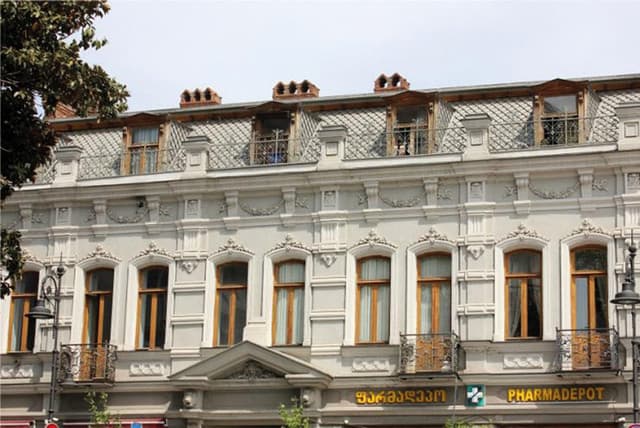tbilisuri-nomrebi-sastumro-avrora-biliardi-kabare-shantani-da-bolshevikuri-shetkmuleba-mikheilis-kuchaze
